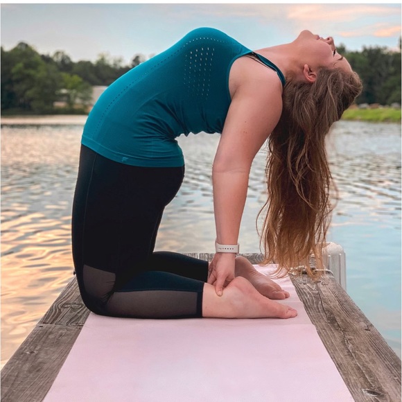 NWT❗️ Fabletics Mila High-Waisted Pocket Capris - Picture 12 of 16